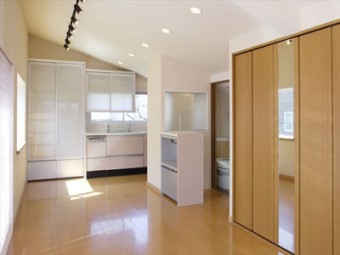 1階と2階の使い勝手を総入れ替え 1階と2階の使い勝手を総入れ替え